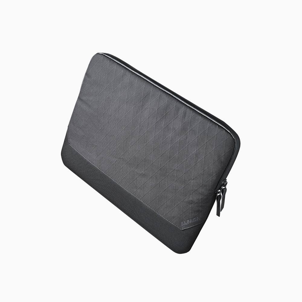 Elements Laptop Sleeve - Black VX42 for 14 Inch - Image 5