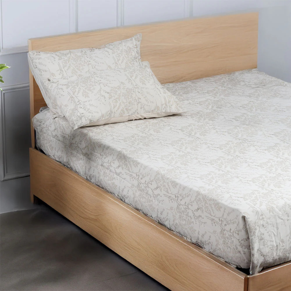 Floret Duvet Cover and Pillow Shams Set - Beige - Image 3