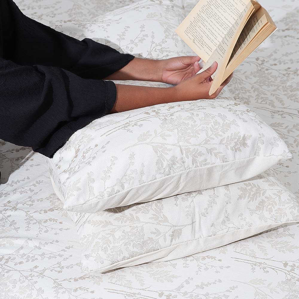 Floret Duvet Cover and Pillow Shams Set - Beige - Image 5