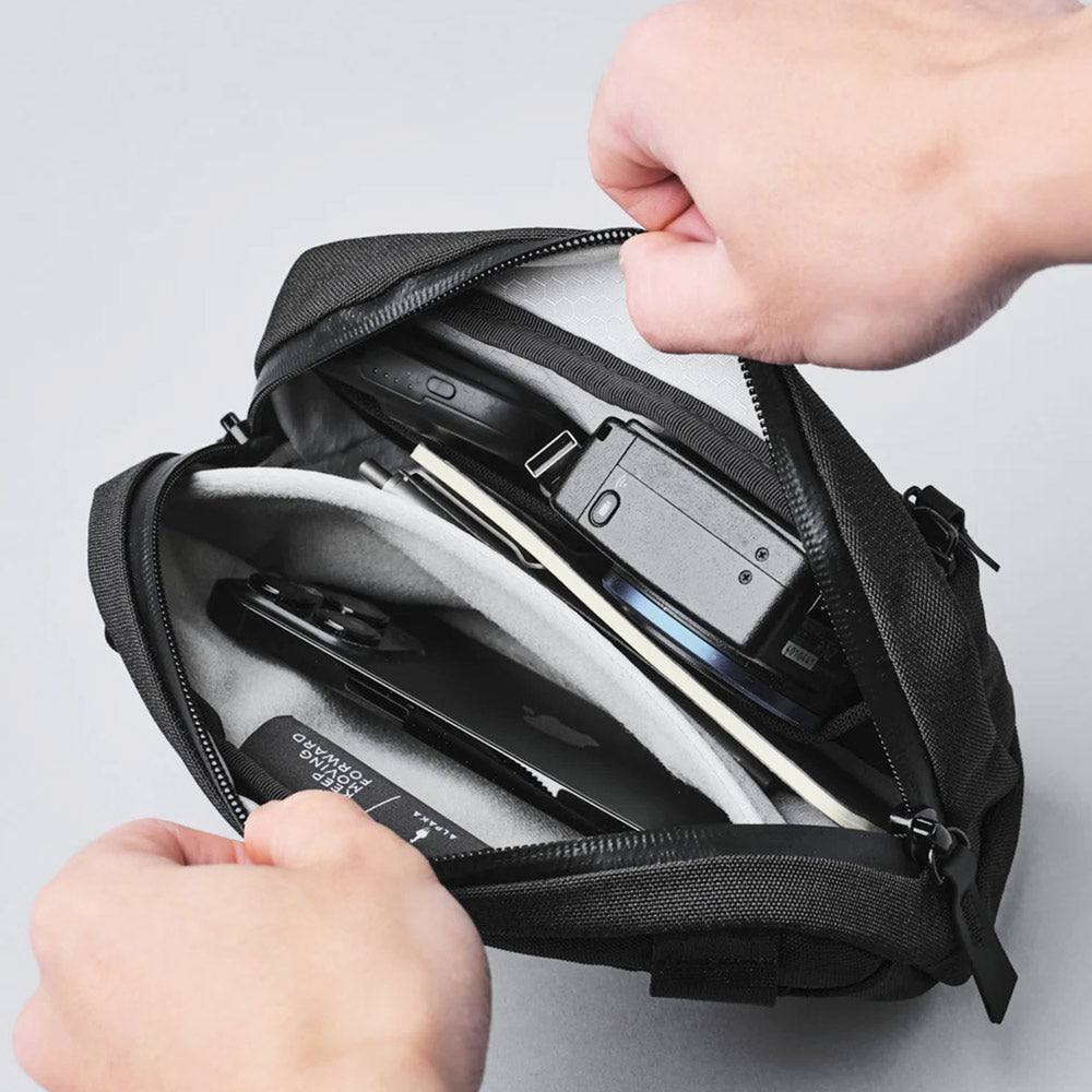 Go Sling Bag Nano - Axoflux Black - Image 4