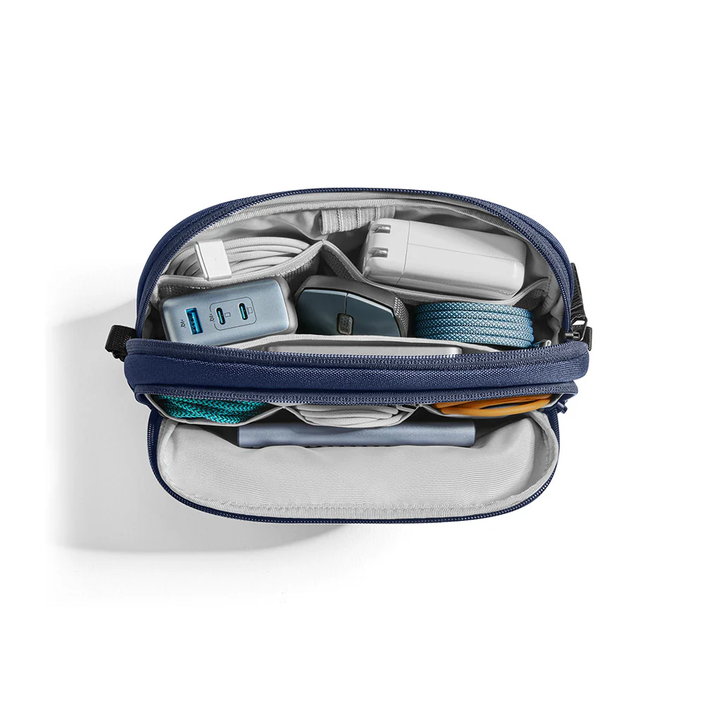 Light T12 Accessory Pouch Medium - Blue - Image 4