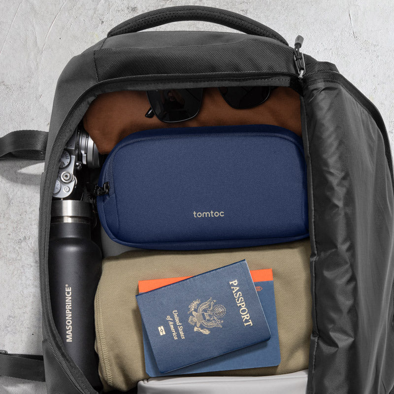 Light T12 Accessory Pouch Medium - Blue - Image 7