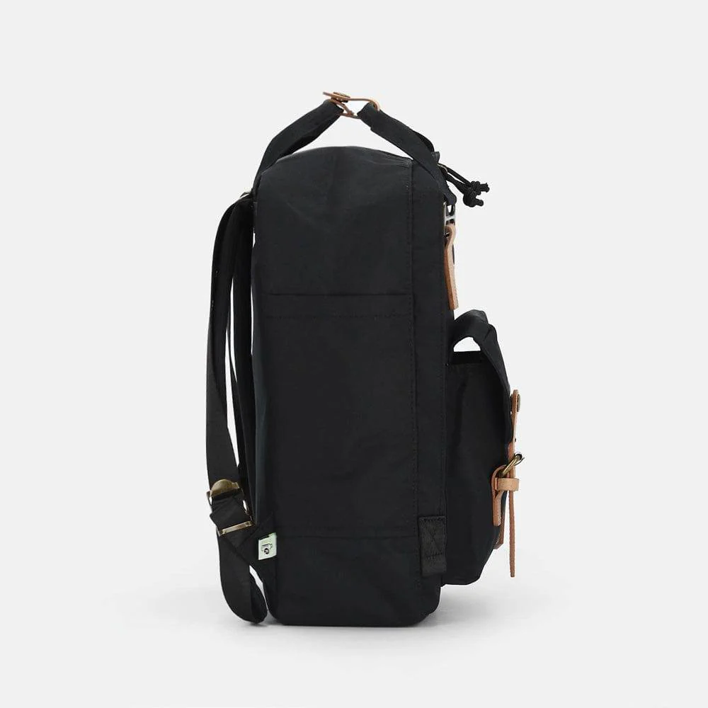 Macaroon Backpack Reborn 16L - Black - Image 4