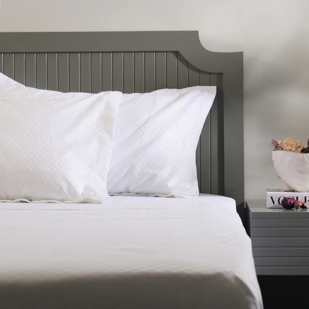 Maison Checks King Size Cotton Bedsheet Set - Ivory - Image 3