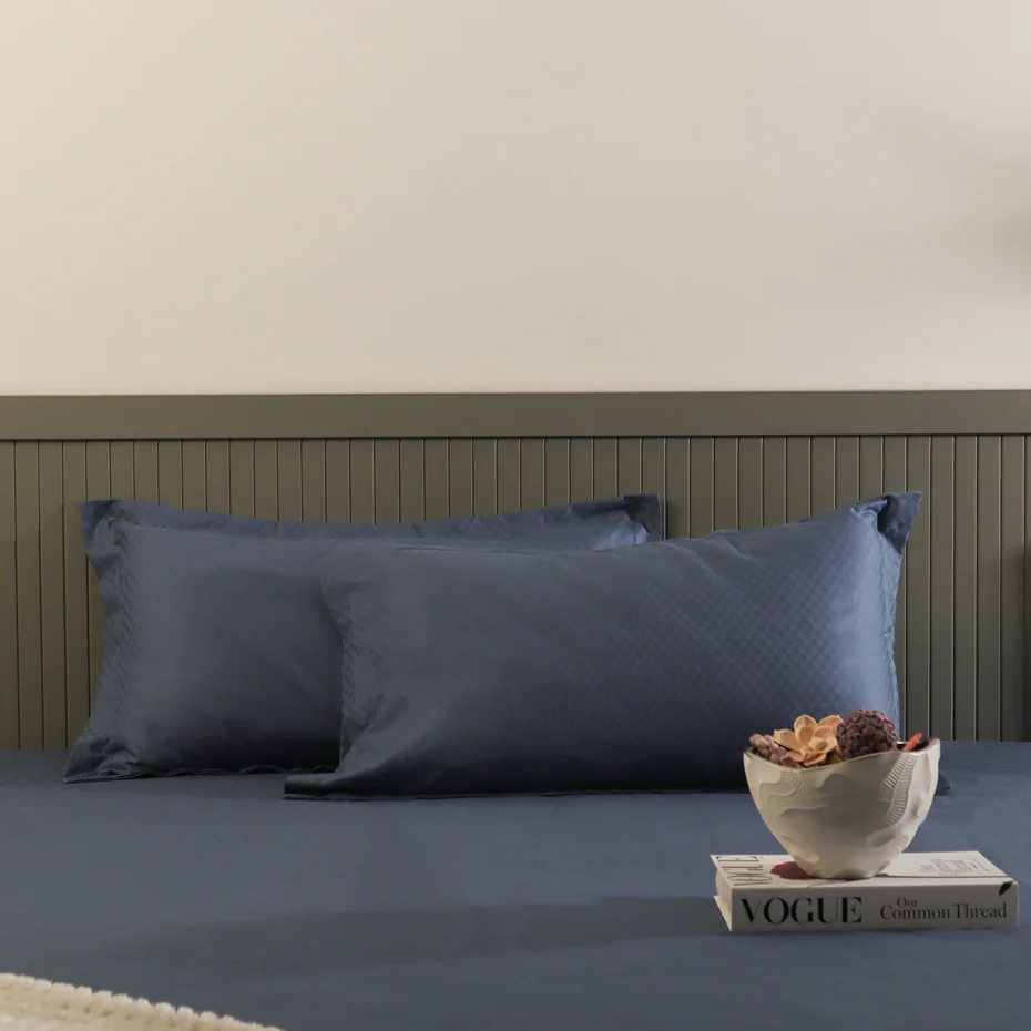 Maison Checks King Size Cotton Bedsheet Set - Navy - Image 3