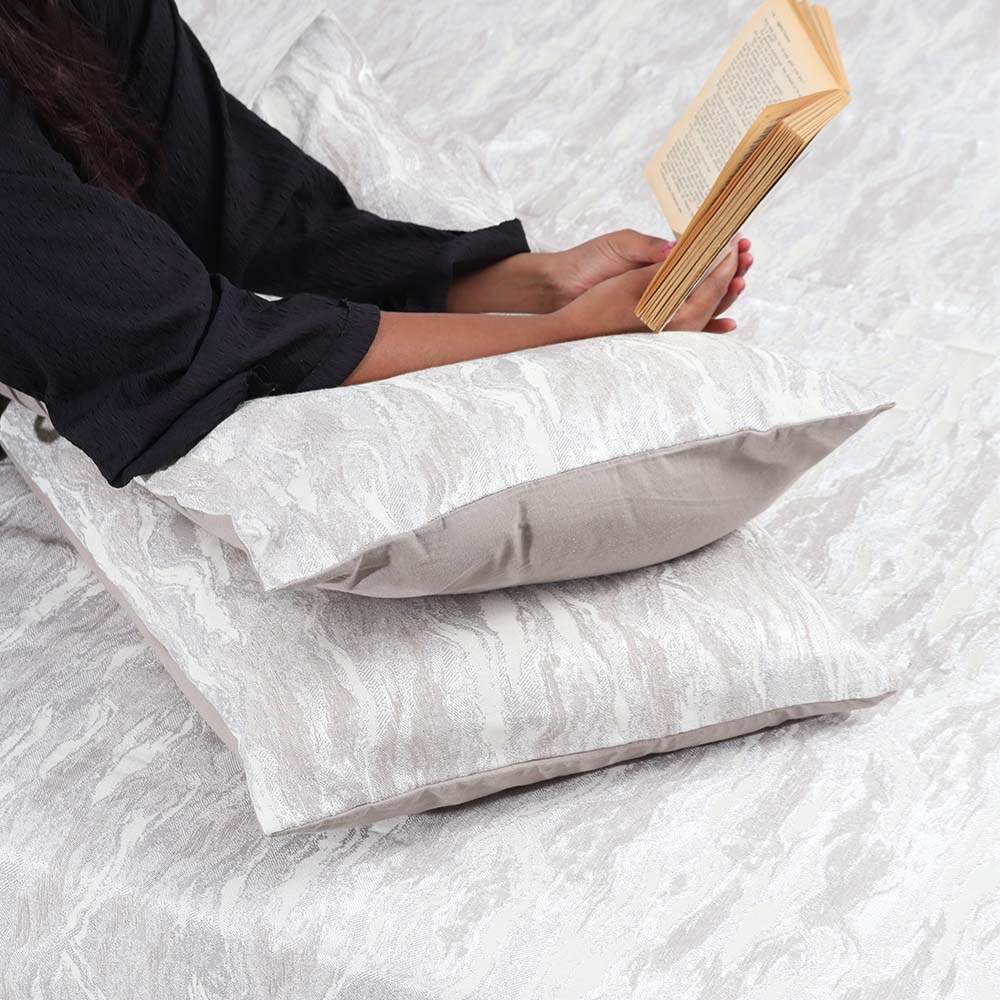 Pacific Duvet Cover and Pillow Shams Set - Grey - Image 3