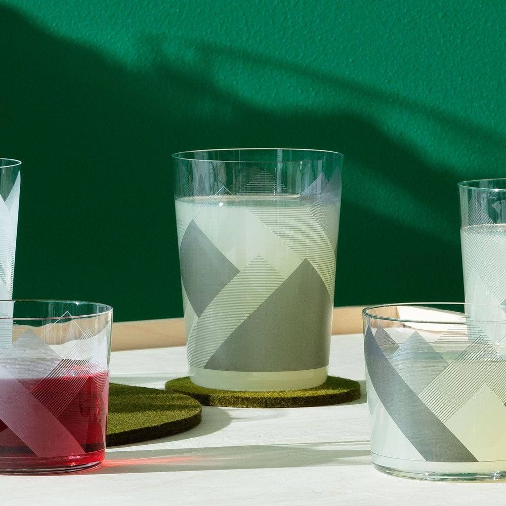 Peaks Tumblers 560ml, Set of 4 - Graphite - Image 4