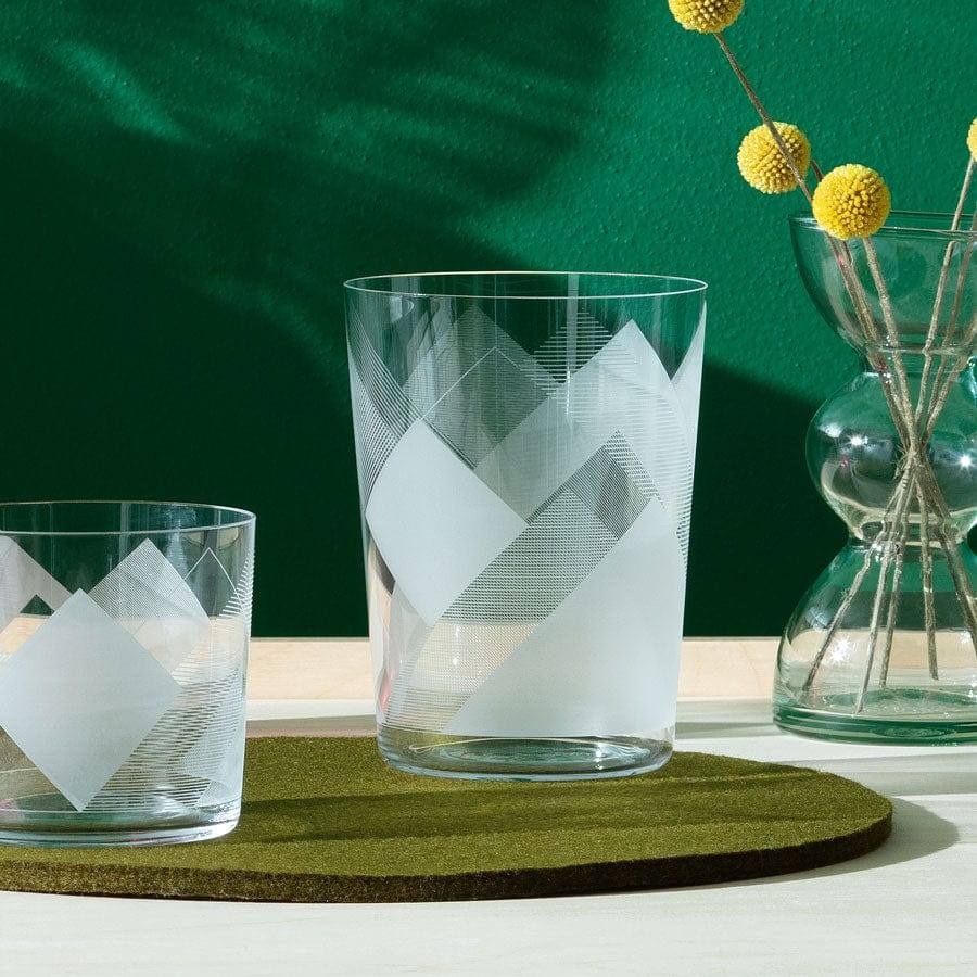 Peaks Tumblers 560ml, Set of 4 - Graphite - Image 6