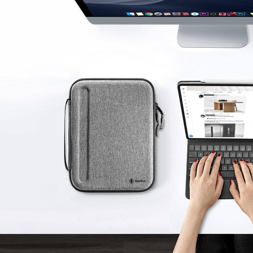 Portfolio Case for 11 Inch iPad Pro - Grey - Image 5