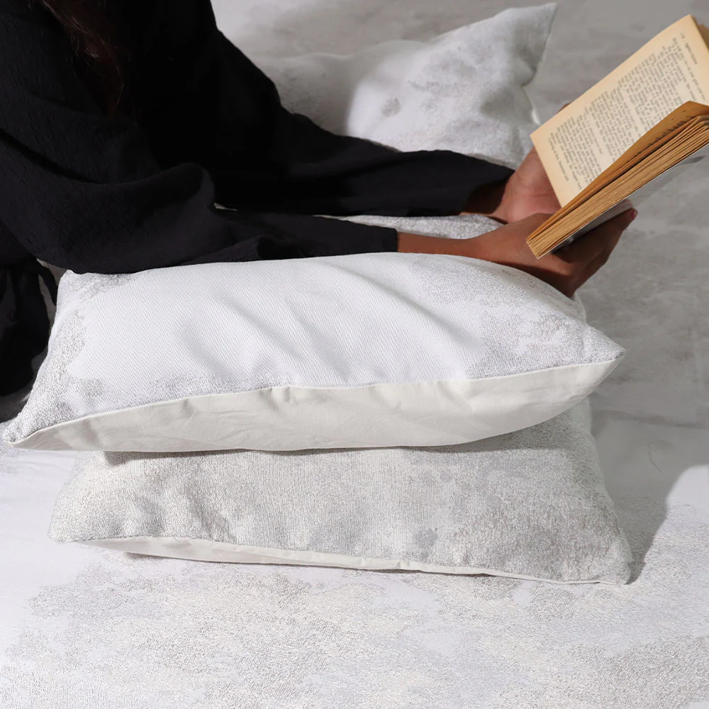 Rosette Duvet Cover and Pillow Shams Set - Grey - Image 5