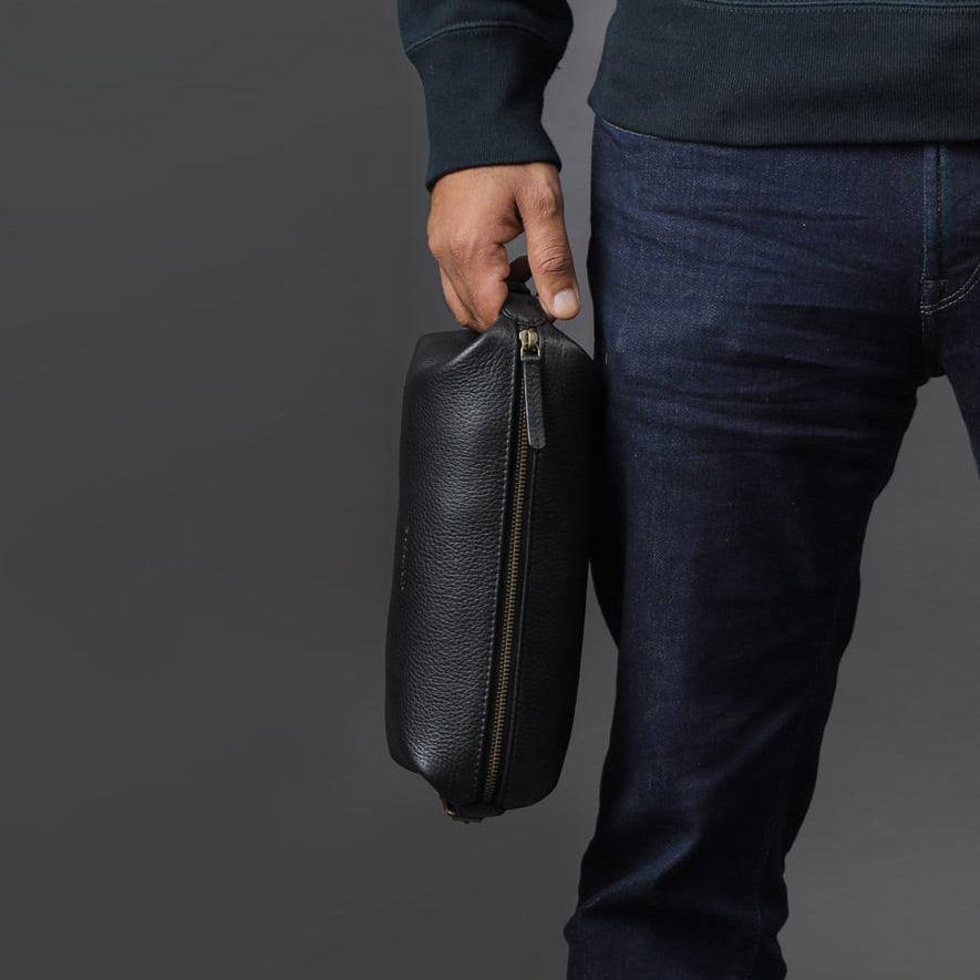 Tokyo Leather Toilet Bag - Black - Image 5