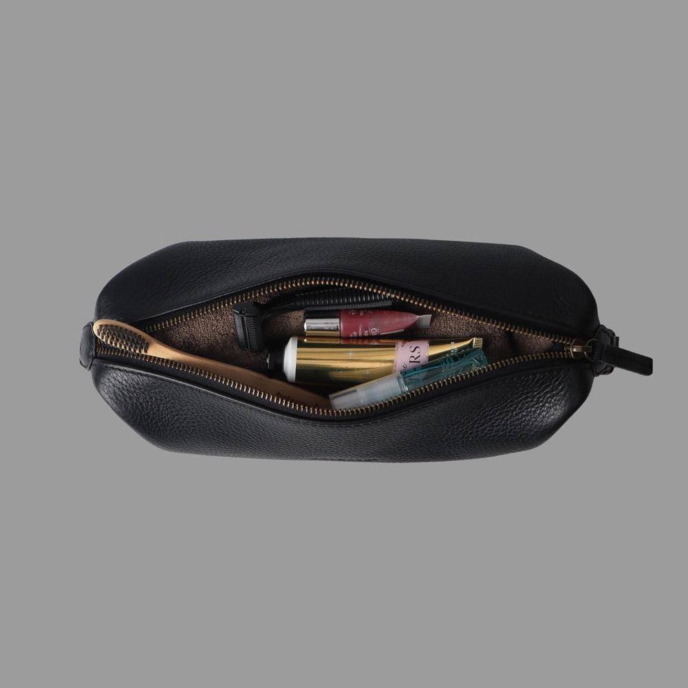 Tokyo Leather Toilet Bag - Black - Image 8